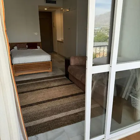 Estudio En Occidental De Puerto Banus *