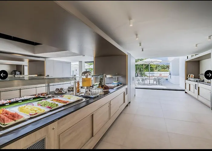 Estudio En Occidental De Puerto Banus * Марбелья