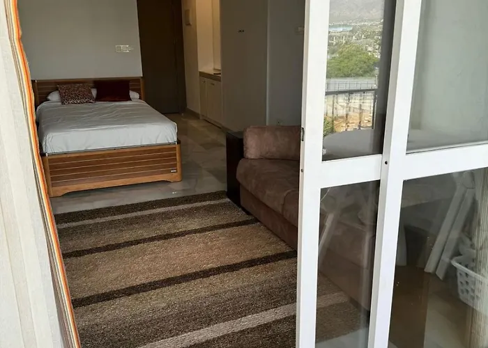 Estudio En Occidental De Puerto Banus *